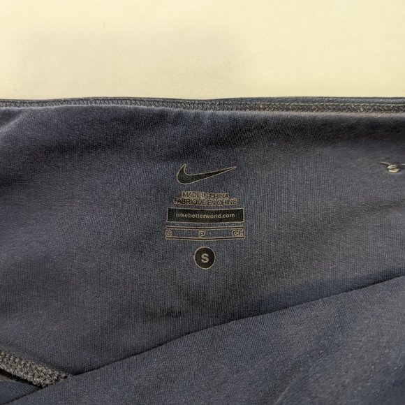 Blue Nike Cropped Leggings - Small - Picture 2 of 3